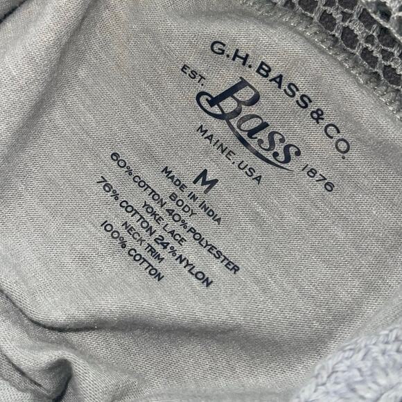G. H. Bass & Co. Women's Gray Lace crochet long-sleeved blouse Size Medium - Picture 4 of 4